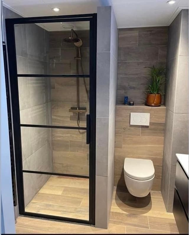 Bathroom 10